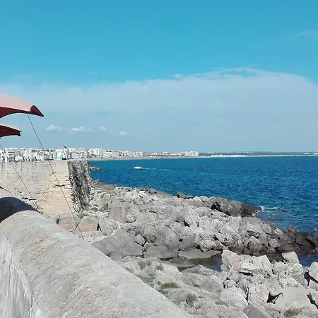 Dimora Tipica Del 600 - Centro Storico 펜션 *