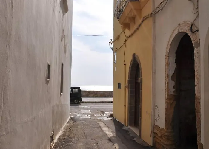 Vakantiehuis Dimora Tipica Del 600 - Centro Storico Gallipoli