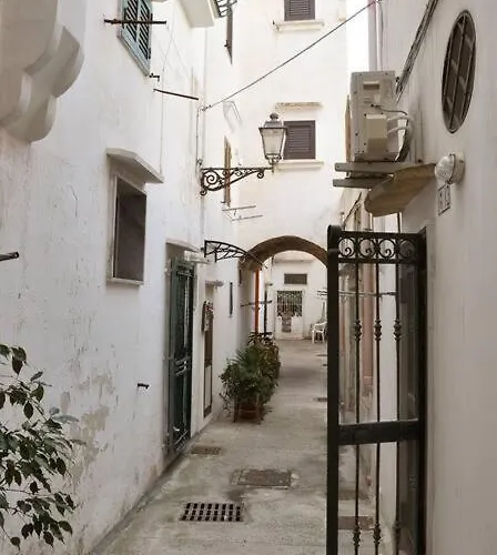 Vakantiehuis Dimora Tipica Del 600 - Centro Storico *